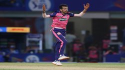 RCB vs RR: आरसीबी के 4 बल्लेबाजों को आउट करते ही युजवेंद्र चहल तोड़ देंगे शेन वॉर्न का ये रिकॉर्ड, 34 मैचों में लिए हैं 54 विकेट