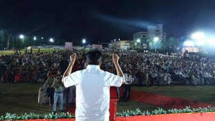 BJP president and Navsari MP C R Paatil, Narendra Modi, C R Paatil, Congress, Indira Gandhi