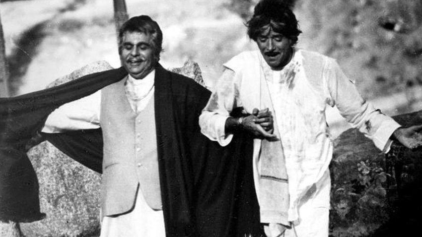 Dilip Kumar And Raaj Kumar Saudagar