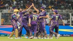 KKR vs RCB: आरसीबी को आखिरी गेंद पर मिली हारी, मिचेल स्टार्क को 21 रन डिफेंड करने में छूटे पसीने