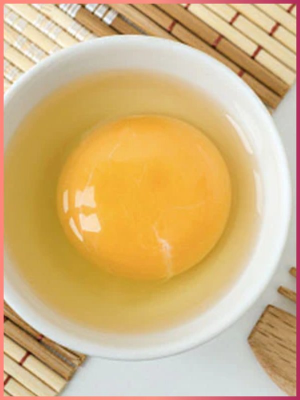 सिल्की बालों के लिए अंडा कैसे लगाएं? जानें सबसे कारगर तरीका