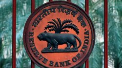 RBI का बहुत बड़ा एक्शन, करोड़ों ग्राहकों वाला यह बैंक नहीं जारी कर पाएगा क्रेडिट कार्ड, नए ऑनलाइन कस्टमर बनाने पर भी रोक