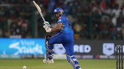 MI vs RCB: रोहित अब गेल, पोलार्ड, रसेल के इस यूनिक क्लब में शामिल होने के करीब, इतने 6 लगाते ही कर देंगे कमाल