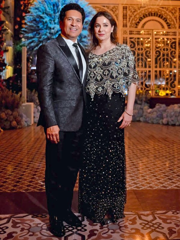 Sachin Tendulkar, Sachin Tendulkar Birthday, Sachin Tendulkar With his wife Anjali Tendulkar