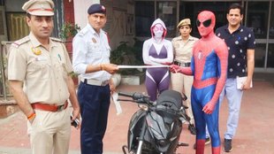 Delhi Viral Video, Spider Man Viral Video, Spider Man Riding Bike Delhi, Spider Man Bike Stunt Viral Video, Spider Man Delhi Police, Delhi Police Spider Man Traffic Challan