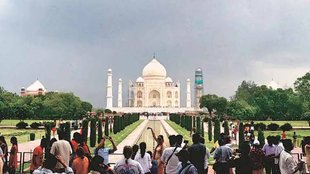 Crime, Agra, Tajmahal, Guide, US Tourist