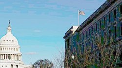 बदला लेने की ईरानी धमकी के बाद मिडिल ईस्ट में गहराई युद्ध की आशंका, अमेरिका समेत कई देशों ने जारी की एडवाइजरी