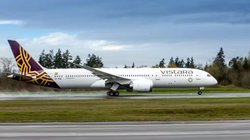 Vistara Airline Crisis: 100 से ज्यादा फ्लाइट कैंसिल, घंटों की देरी, आखिर विस्तारा पर क्यों आई मुसीबत? जानें कहां गए पायलट