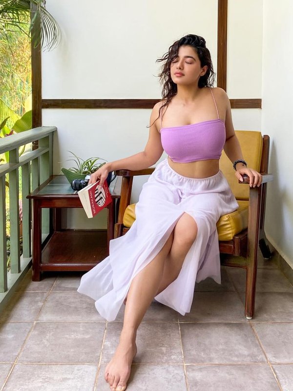 ketika sharma Raises temperature