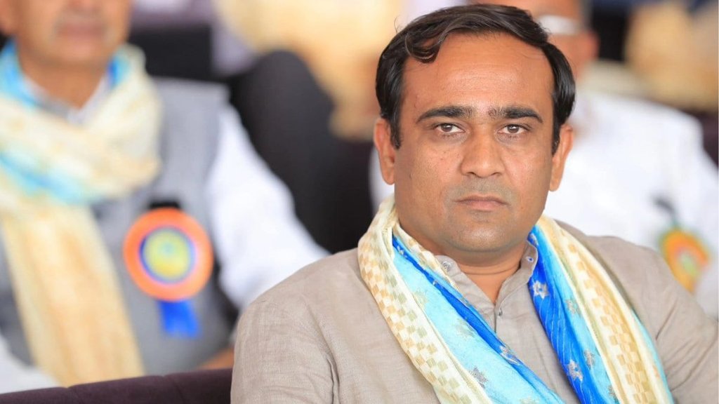 nilesh kumbhani | surat | loksabha elections |