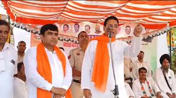 संपादकीय: लोकतंत्र में राजनेता और मर्यादा, अवांछित बयानों और शब्दों से गिर रही है राजनीति की गरिमा