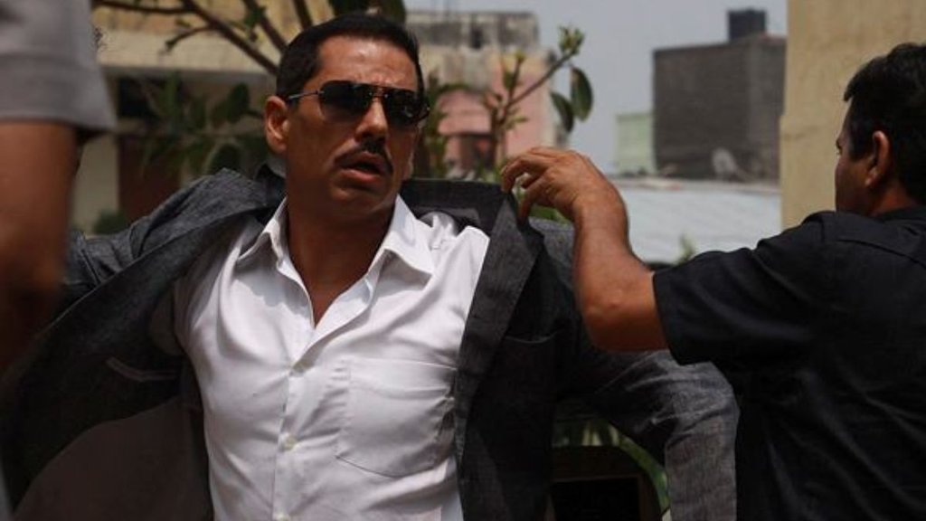 ROBERT VADRA