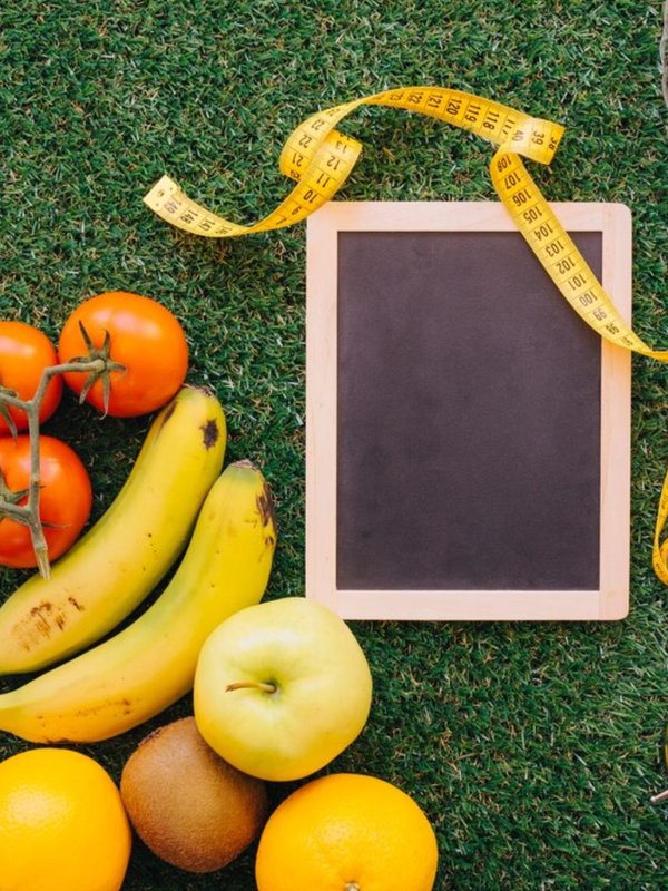 5 changes in diet and lifestyle, tips to lose 1 kg weight in 1 week,weight loss, Simrun Chopra, Dr Jagadish J Hiremath, Shlloka Joshii, raw food diet, liquid diet