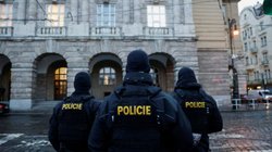 HIV पॉजिटिव सेक्स वर्कर के थे 200 क्लाइंट? पता चलने पर पुलिस ने लोगों से की यह अपील