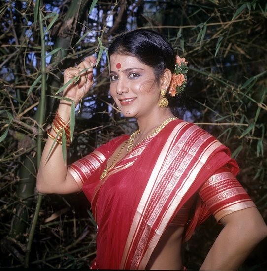Asha Sachdev born in Muslim family
