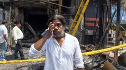 दिल्ली: इन नियमों का कर लिया होता पालन तो नहीं जाती 7 बच्चों की जान, क्यों उठ रहे अस्पताल पर लापरवाही के सवाल