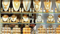 Gold-Silver Price: अक्षय तृतीया पर सस्ता हुआ सोना, जानें आपके शहर में क्या है भाव, चांदी 82000 के पार