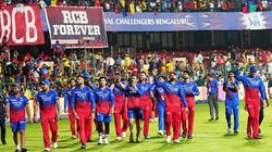 RCB Playoffs 2024: 8 मैच में 7 हारने के बाद प्लेऑफ में एंट्री, IPL में बेंगलुरु जैसा कमाल किसी टीम ने नहीं किया