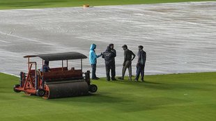 RCB vs CSK weather, Bengaluru stadium weather, M.Chinnaswamy stadium Bengaluru weather