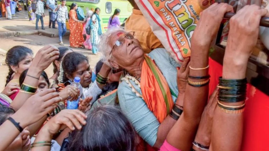 Karnataka Free Bus Ride For Women | Lok Sabha Chunav 2024 | Congress | Siddaramaiah