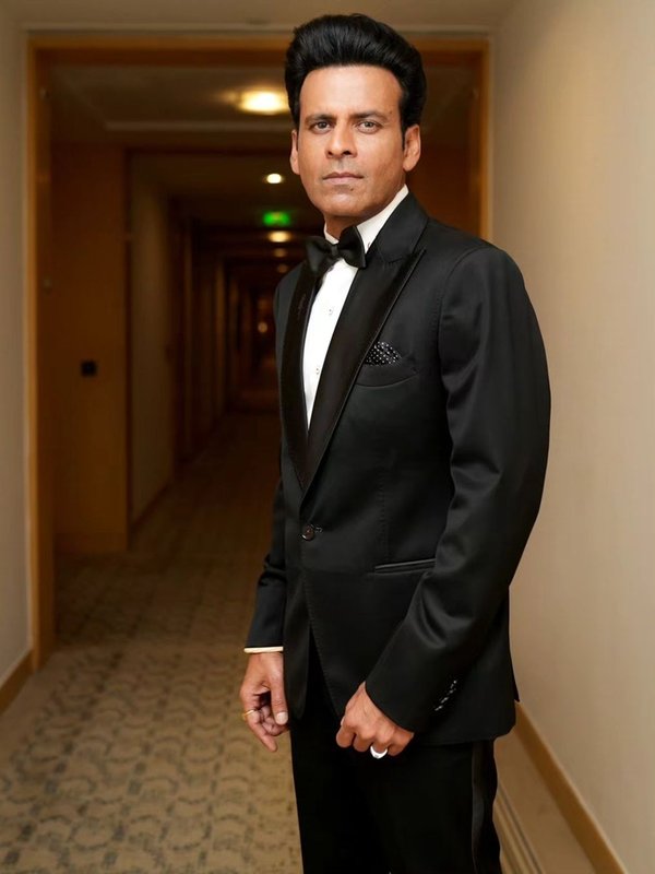 Manoj Bajpayee Cried in Bathroom