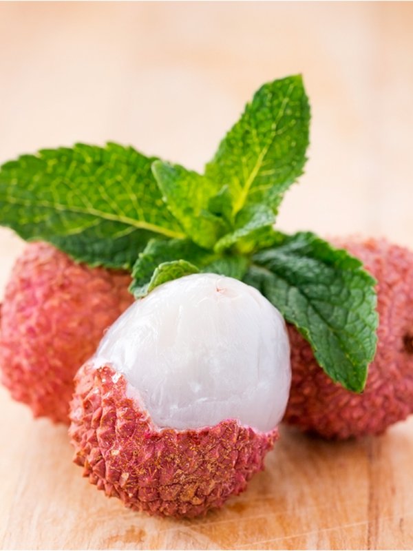 is litchi hot or cold in nature