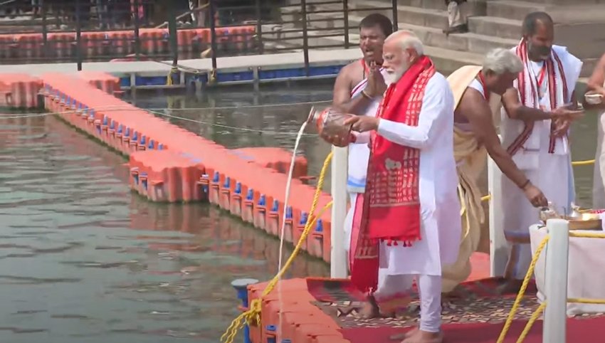 pm modi in varanasi