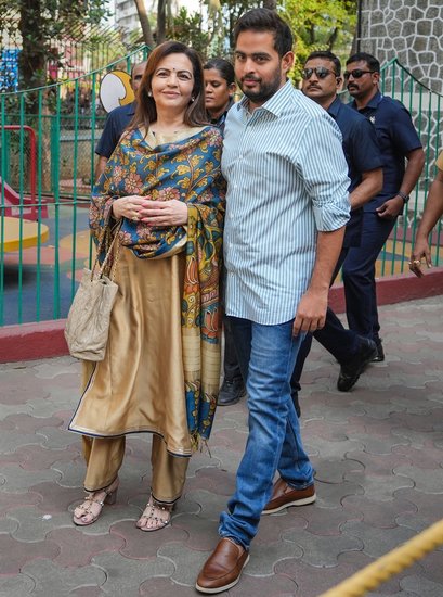 mukesh ambani son