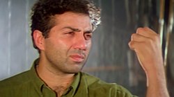 ढाई किलो का हाथ! जब सनी पाजी के एक घूसे ने गाड़ी के शीशे को कर दिया था CRACK