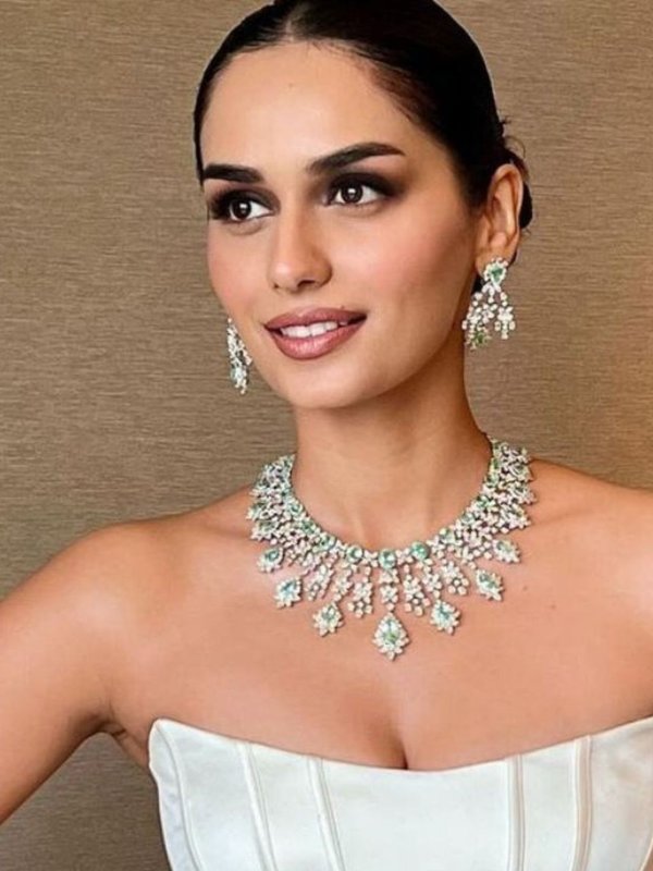 Manushi Chhillar