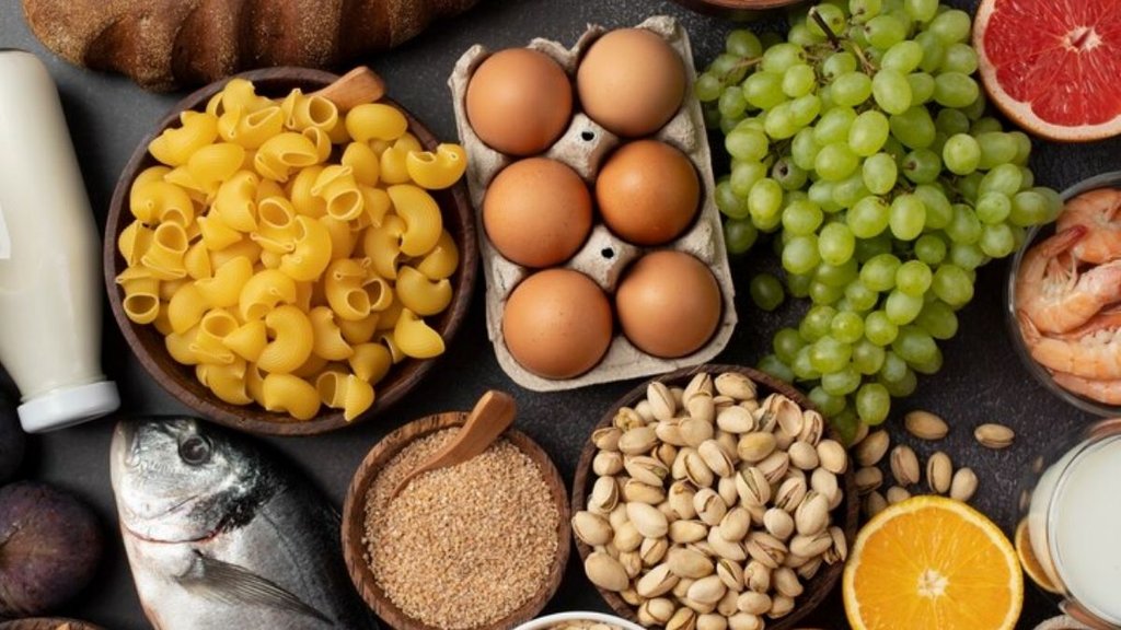 serotonin, complex carbs, vegetables, grains, lentils, legumes, dietician, carbohydrates and sleep, carbs benefits and sleep,weight loss diet,complex carbs diet for weight loss