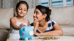 SSY: इस सरकारी स्‍कीम में जुटा सकते हैं 70 लाख फंड, पूरी तरह रिस्‍क फ्री और टैक्स फ्री, ये है कैलकुलेशन