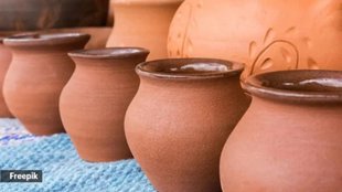 matka water: natural cooling, digestion, metabolism, alkaline, antioxidant, cholesterol, blood pressure, indianexpress.com, matka water benefits,मटके का पानी पीने के फायदे,मटके का पानी
