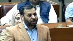 ‘भारत चांद पर… यहां बच्चे गटर में मर रहे’, चंद्रयान का नाम लेकर अपने ही मुल्क को कोस रहे PAK नेता