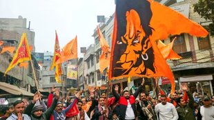 Bakhabar, Sudheesh Pachauri, Ravivari Stambh