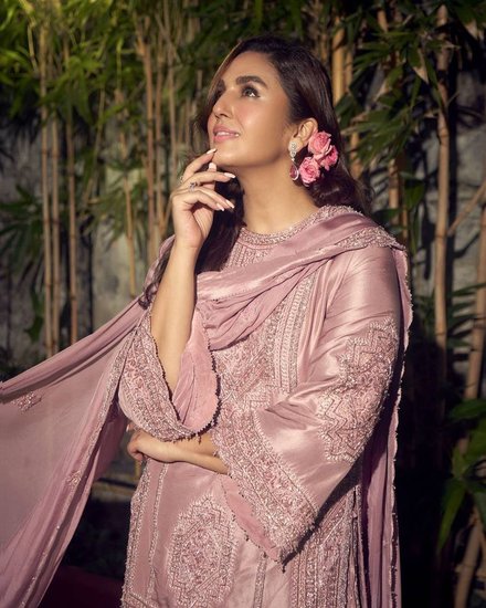 Huma Qureshi Latest look