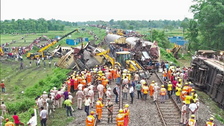 Kanchanjunga Express collision Signal failure
