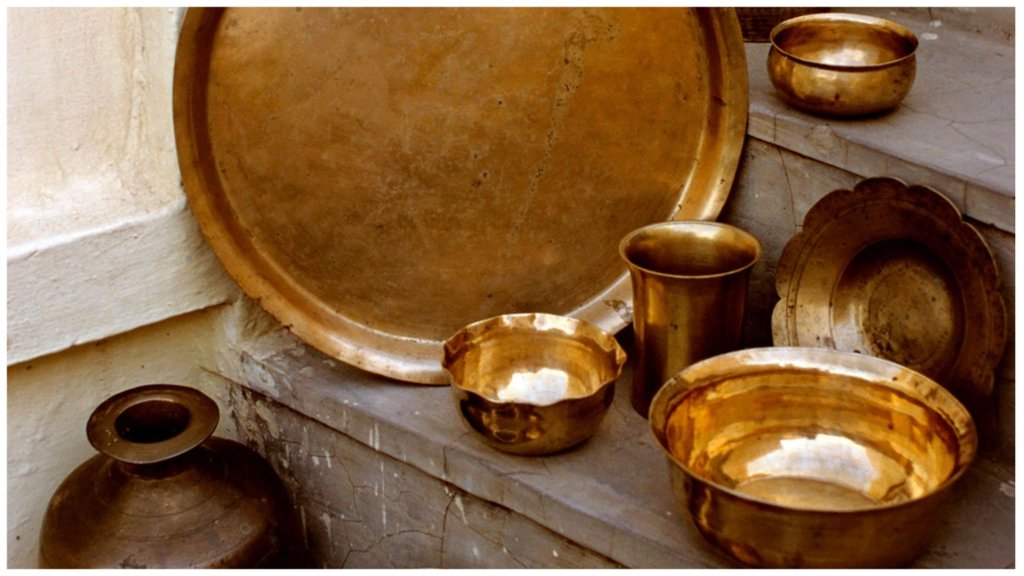 best way to clean brass and copper utensils