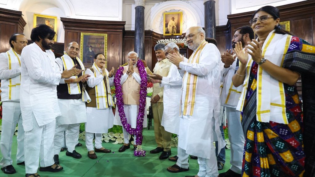 NDA Parliamentary Meet | SP Congress taunt Jayant Chaudhary | NDA meet