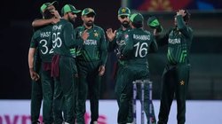 मैच के दौरान ड्रेसिंग रूम में सोते थे पाकिस्तानी खिलाड़ी? टीम के पूर्व डायरेक्टर ने लगाए कई गंभीर आरोप