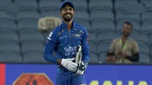 Ruturaj Gaikwad keeping Wickets,Ruturaj Gaikwad keeping, Ruturaj Gaikwad
