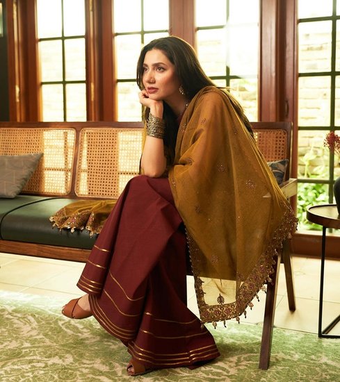 pakistani actress Mahira Khan