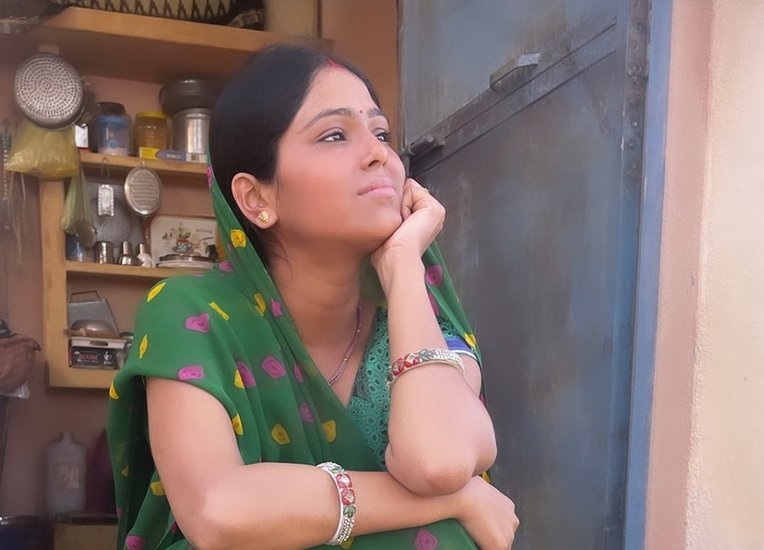 who played Jagmohan wife in Panchayat 3