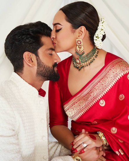 Sonakshi Sinha shared beautiful pictures after marriage