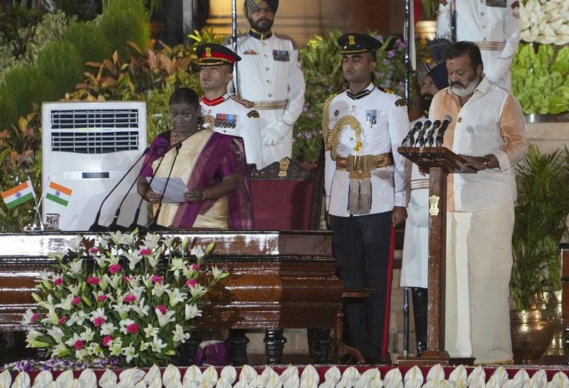 Suresh Gopi wants to leave the minister post