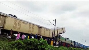 Train Accident, West Bengal train Accident, Jalpaigudi Mishappening