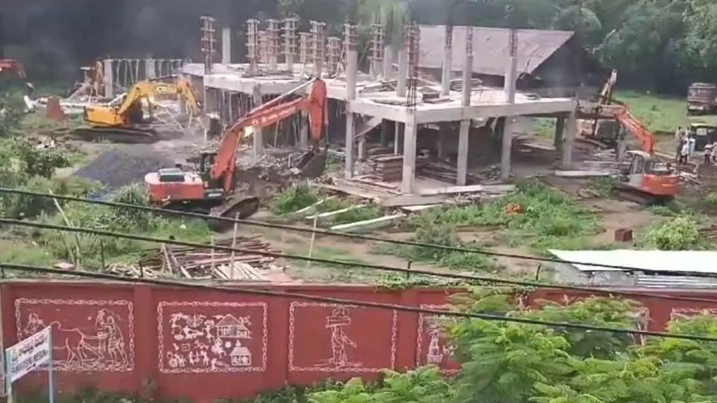 YSRCP Office Demolished | Jagan Mohan Reddy | tdp | ysrcp