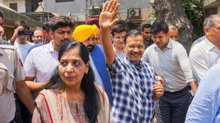 Delhi High Court, Sunita Kejriwal, notice
