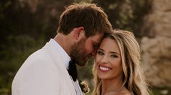 T20 World Cup: परिवार के लिए छोड़ा देश और अपनी टीम, पराए वतन में जमाई धाक; कैमरे से कमाई करती है बीवी