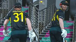 T20 World Cup: इतिहास रचने के बाद रास्ता भटक गए डेविड वॉर्नर, ओमान के खिलाफ मैच में खोई गेंद; देखें Video
